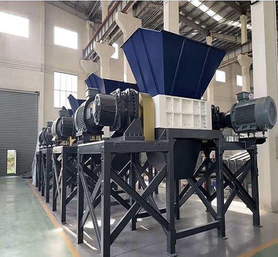How to Choose Suitable Double Shaft Shredder Blades?